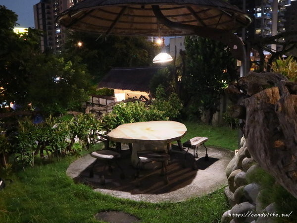 城市部落原住民風味餐廳(台中店):台中美食│城市部落原住民風味餐廳台中店〃隱身在喧嘩都市裡的城市部落,創意特色原住民料理讓你驚喜連連~