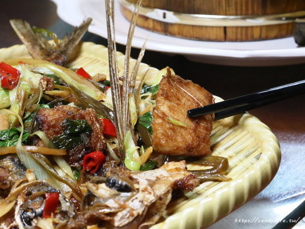 城市部落原住民風味餐廳(台中店):台中美食│城市部落原住民風味餐廳台中店〃隱身在喧嘩都市裡的城市部落,創意特色原住民料理讓你驚喜連連~