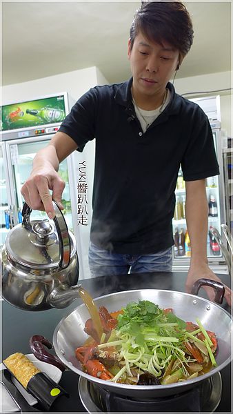 十二道鋒味,澳門,澳門美食,花甲蟹鍋,黑潮市集