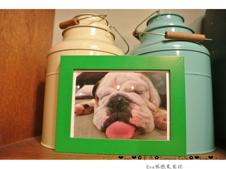 CAMPUS CAFE(南京店)：【食記】oO。台北　Campus Cafe　康熙來了推推的超好吃店家，超囂張的提拉米蘇瀑布，讓我們一起消滅它吧～。o○。