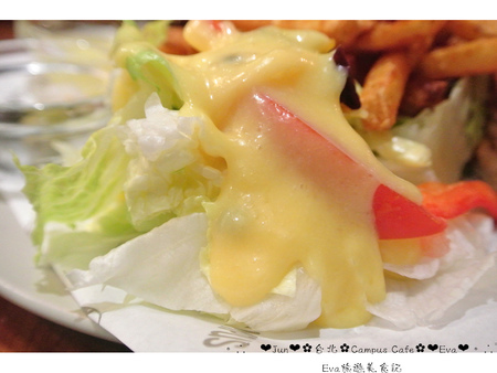 CAMPUS CAFE(南京店)：【食記】oO。台北　Campus Cafe　康熙來了推推的超好吃店家，超囂張的提拉米蘇瀑布，讓我們一起消滅它吧～。o○。