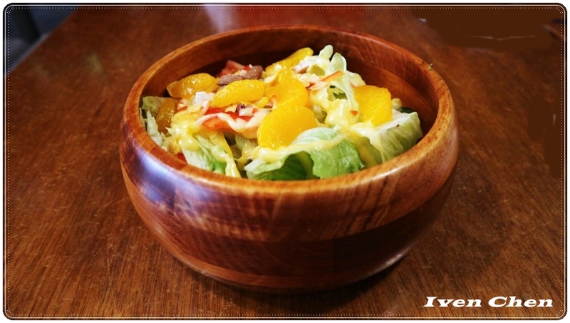 CAMPUS CAFE(南京店)：《捷運南京三民美食》CP值高的人氣爆紅美式輕食餐廳『CAMPUS-CAFE-南京店』-『愛評體驗團』