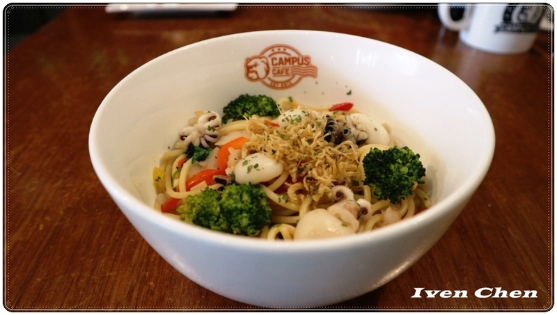 CAMPUS CAFE(南京店)：《捷運南京三民美食》CP值高的人氣爆紅美式輕食餐廳『CAMPUS-CAFE-南京店』-『愛評體驗團』