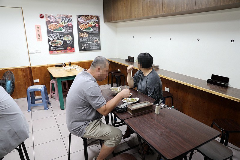 雙連巷仔內大腸煎古早味隱藏版小吃美食赤峰街南京西路87