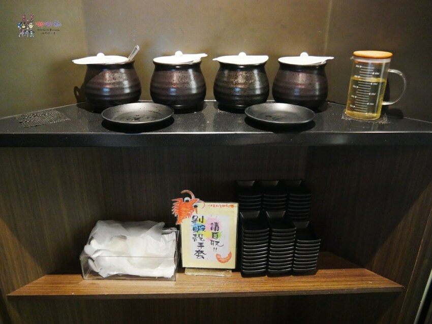 【桃園吃到飽火鍋推薦】699元就可以濕式熟成牛肉、和牛、鮑魚吃到飽~瀑布起司牛奶鍋桌邊服務超好拍啊！ | 哪哪麻