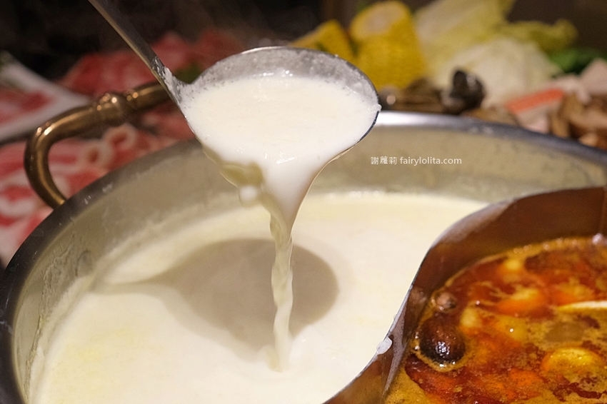 無限和牛吃到飽,將近150種食材打趴一堆火鍋店,滿滿人潮擠到爆!