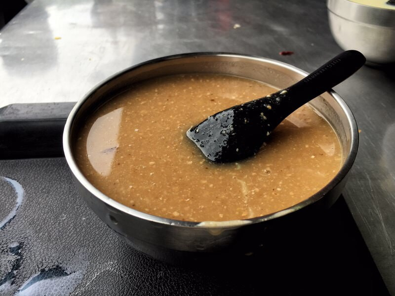 台北劍潭 | 澱粉控的厚餅油條!基河豆漿店 / 老張炭烤燒餅