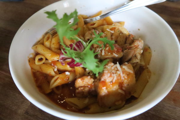 【台中西區】享受草悟道的愜意『hecho做咖啡cafe & restaurant』