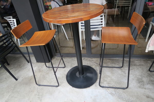 【台中西區】享受草悟道的愜意『hecho做咖啡cafe & restaurant』