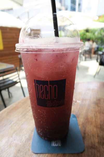 【台中西區】享受草悟道的愜意『hecho做咖啡cafe & restaurant』