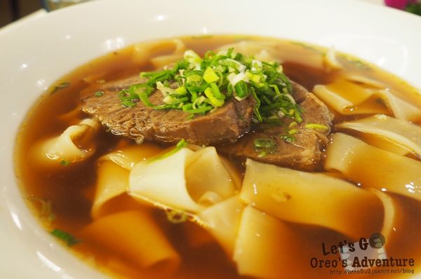 IMG_2562.JPG IMG_2562.JPG