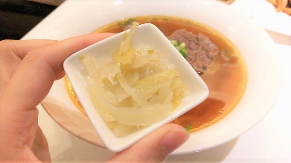 天下三絕：天下三絕-台北東區頂級牛肉麵   近捷運忠孝復興站  從裝潢到餐點  絕對顛覆你對牛肉麵的印象  還是外交部宴客的必訪餐廳