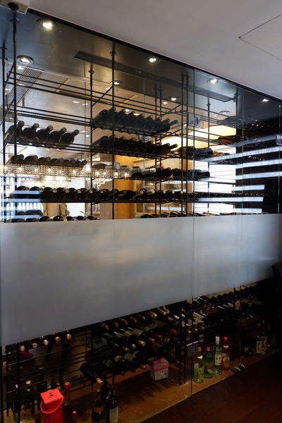 【餐廳】台北・大安區|台北東區・捷運忠孝復興站・使用澳洲頂級花腱、美國腱子心の頂級牛肉麵・搭配紅酒新吃法!天下三絕麵食館