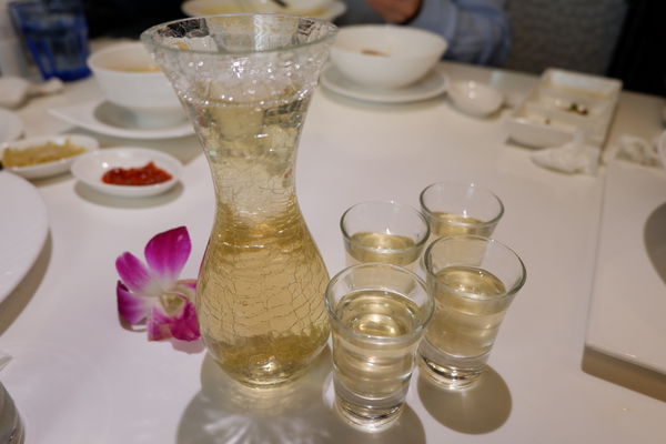 【餐廳】台北・大安區|台北東區・捷運忠孝復興站・使用澳洲頂級花腱、美國腱子心の頂級牛肉麵・搭配紅酒新吃法!天下三絕麵食館