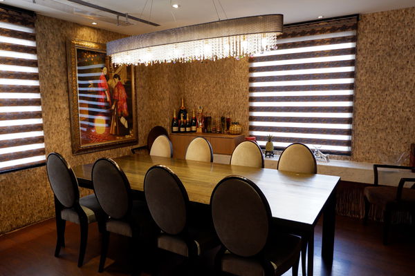 【餐廳】台北・大安區|台北東區・捷運忠孝復興站・使用澳洲頂級花腱、美國腱子心の頂級牛肉麵・搭配紅酒新吃法!天下三絕麵食館