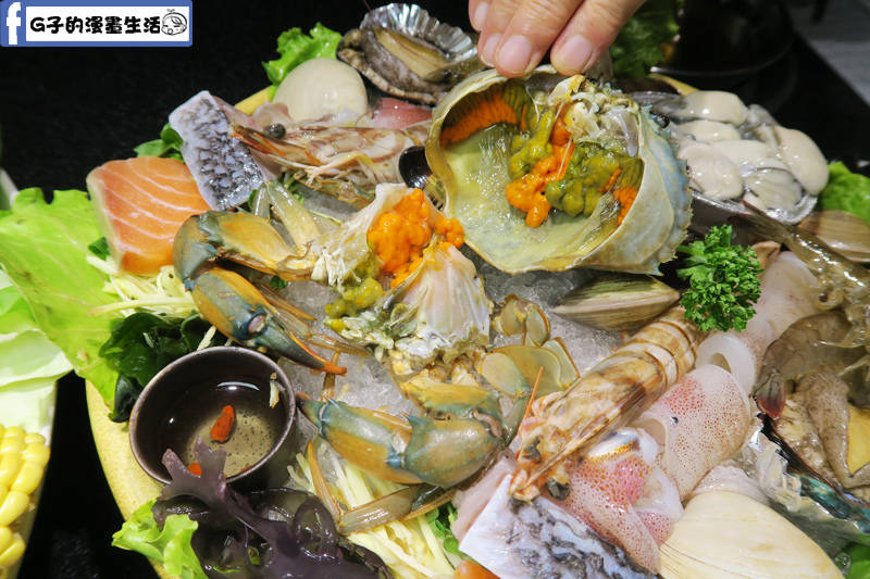 天鍋宴 天母店 台北火鍋 海陸雙人鍋 螃蟹有卵黃