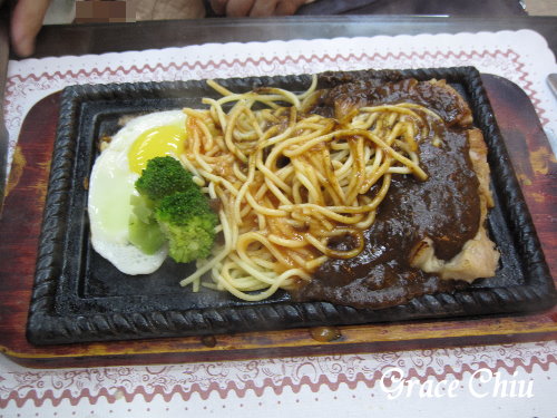 廣州街艋舺牛排館（龍山寺捷運站．華西街夜市週邊）