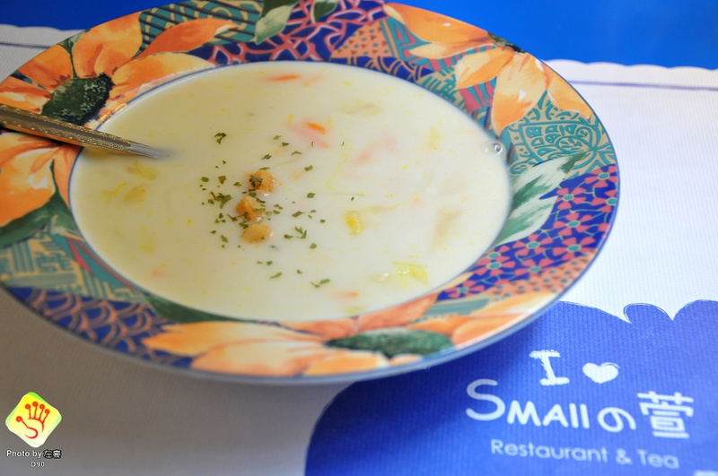 [食記] 高雄。橋頭區 Small萱 (橋頭店)