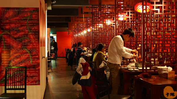 紅門宴：【食記】《紅門宴四川麻辣鴛鴦火鍋》四川媳婦的店