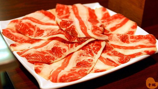 紅門宴：【食記】《紅門宴四川麻辣鴛鴦火鍋》四川媳婦的店