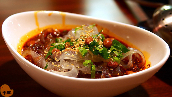 紅門宴：【食記】《紅門宴四川麻辣鴛鴦火鍋》四川媳婦的店