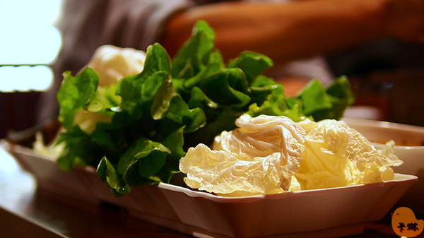 紅門宴：【食記】《紅門宴四川麻辣鴛鴦火鍋》四川媳婦的店