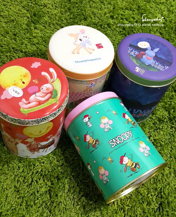 米樂繽紛爆米花，史努比罐的原味爆米花，幾米星空兔的黃巧達起司爆米花，月兔派對橘罐的巧克力爆米花，森林哈妮鹿的焦糖爆米花