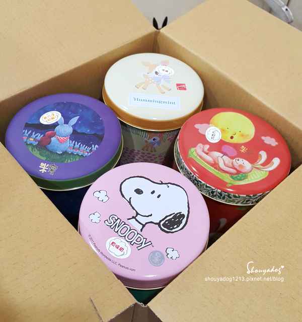 米樂繽紛爆米花，史努比罐的原味爆米花，幾米星空兔的黃巧達起司爆米花，月兔派對橘罐的巧克力爆米花，森林哈妮鹿的焦糖爆米花