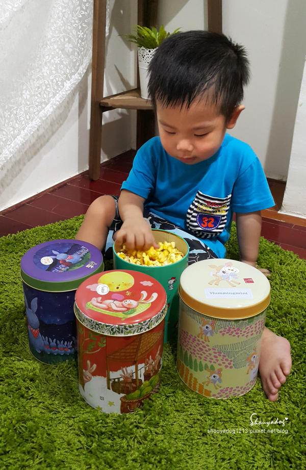 米樂繽紛爆米花，史努比罐的原味爆米花，幾米星空兔的黃巧達起司爆米花，月兔派對橘罐的巧克力爆米花，森林哈妮鹿的焦糖爆米花