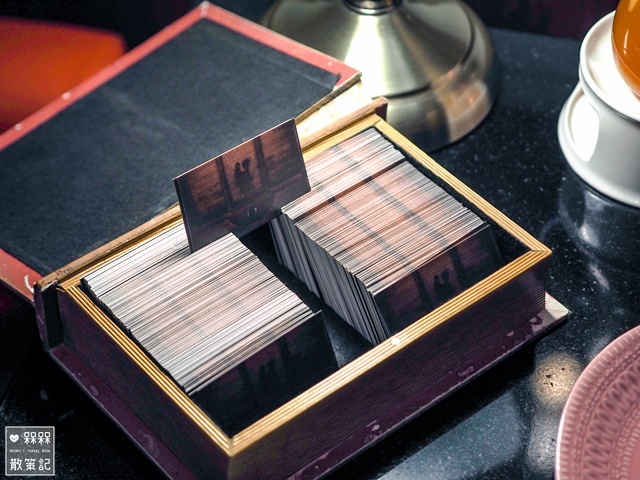 Moooon River Cafe & Books