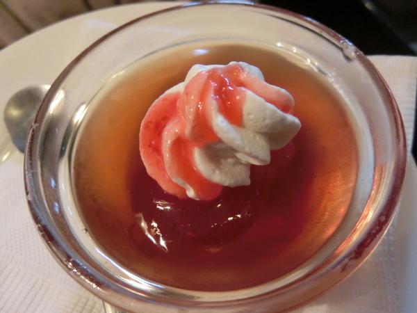 Moooon River Cafe & Books：Moooon River Cafe & Books