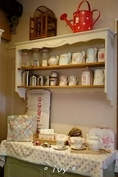 布蕾咖啡：♡ 新竹食 ♡ 布蕾咖啡。溫馨可愛的鄉村風咖啡店