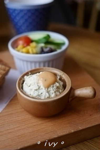 布蕾咖啡：♡ 新竹食 ♡ 布蕾咖啡。溫馨可愛的鄉村風咖啡店