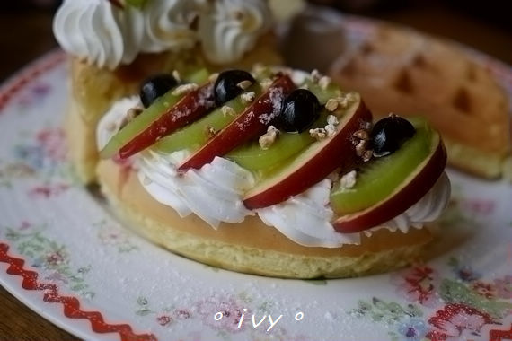 布蕾咖啡：♡ 新竹食 ♡ 布蕾咖啡。溫馨可愛的鄉村風咖啡店