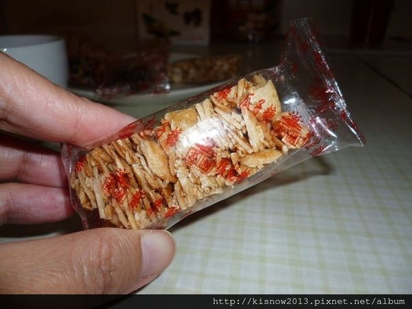 志明花生糖：純手工製作,好吃不黏牙-台灣百大伴手禮宅配美食志明花生糖体驗心得