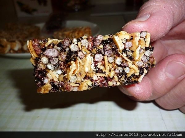 志明花生糖：純手工製作,好吃不黏牙-台灣百大伴手禮宅配美食志明花生糖体驗心得