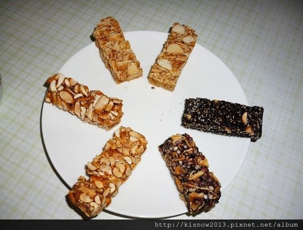 志明花生糖：純手工製作,好吃不黏牙-台灣百大伴手禮宅配美食志明花生糖体驗心得