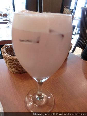 東區下午茶人氣進駐、延吉街美食Brunch小天下－《Fafa Voilà 法法小館》