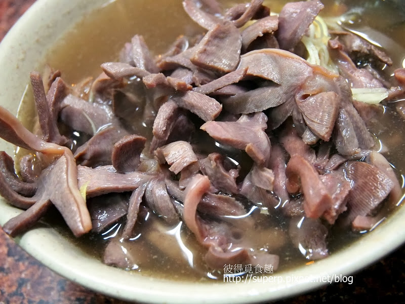 [中台灣食記]台中的南屯豬腳麵線：澎湃美味的小腸冬粉和鴨肉湯