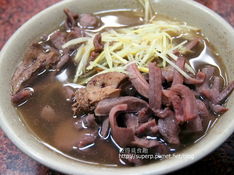 [中台灣食記]台中的南屯豬腳麵線：澎湃美味的小腸冬粉和鴨肉湯