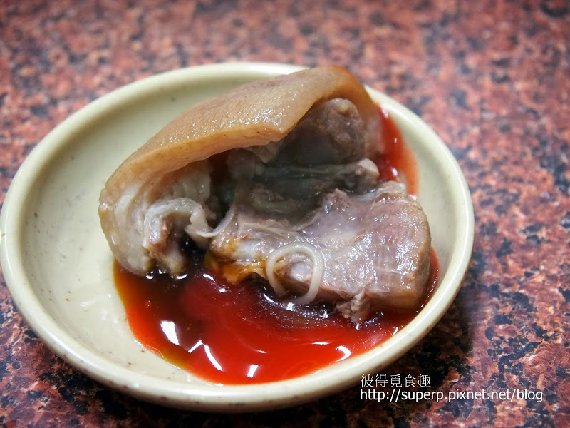 [中台灣食記]台中的南屯豬腳麵線：澎湃美味的小腸冬粉和鴨肉湯