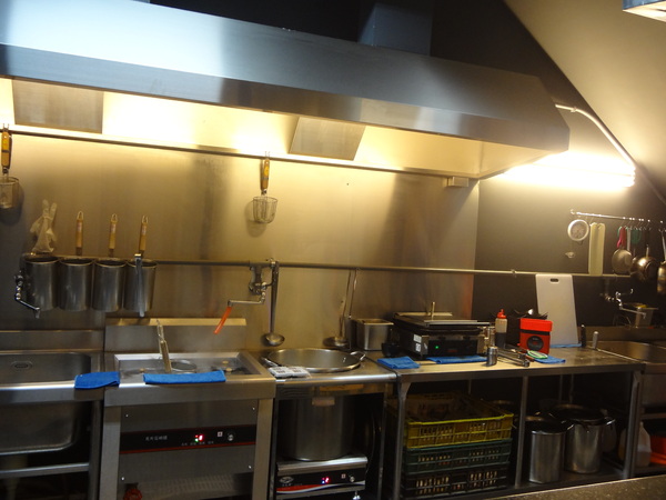 丸太拉麵(工學店)：1021210[官本金文愛台灣口碑券第21彈]丸太拉麵(工學店)柴米油鹽醬醋茶每一碗都是幸福又感動