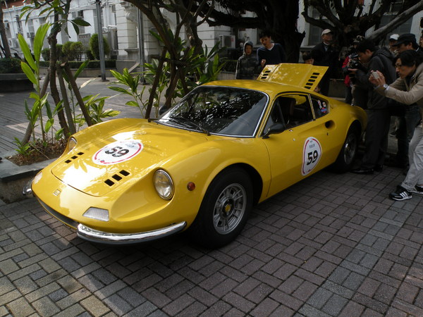 感謝臺灣2013 RALLY NIPPON古董車環台(臺中場)：1021128[官本金文愛台灣]2013 RALLY NIPPON古董車環台創辦人小林雄介感謝臺灣於日本311震災時大力協助賑災