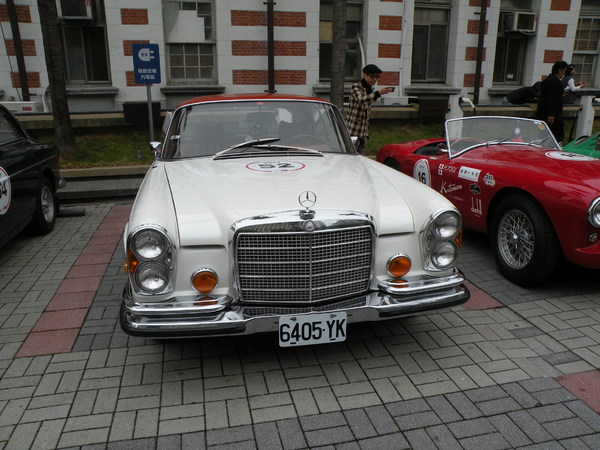 感謝臺灣2013 RALLY NIPPON古董車環台(臺中場)：1021128[官本金文愛台灣]2013 RALLY NIPPON古董車環台創辦人小林雄介感謝臺灣於日本311震災時大力協助賑災