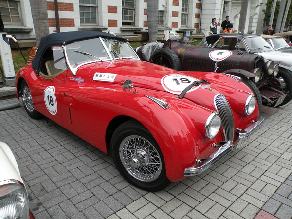 感謝臺灣2013 RALLY NIPPON古董車環台(臺中場)：1021128[官本金文愛台灣]2013 RALLY NIPPON古董車環台創辦人小林雄介感謝臺灣於日本311震災時大力協助賑災