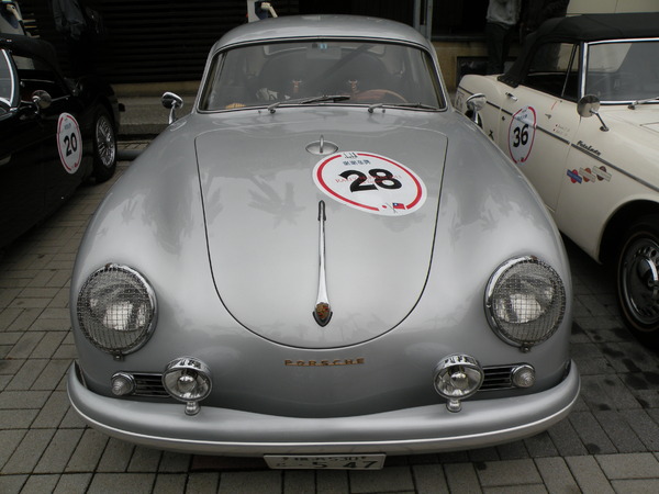 感謝臺灣2013 RALLY NIPPON古董車環台(臺中場)：1021128[官本金文愛台灣]2013 RALLY NIPPON古董車環台創辦人小林雄介感謝臺灣於日本311震災時大力協助賑災