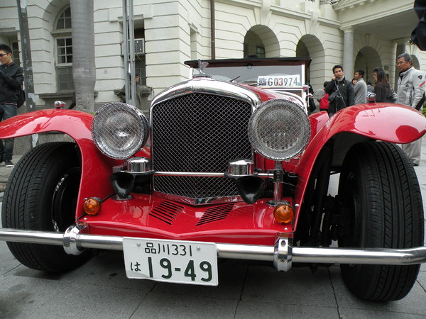 感謝臺灣2013 RALLY NIPPON古董車環台(臺中場)：1021128[官本金文愛台灣]2013 RALLY NIPPON古董車環台創辦人小林雄介感謝臺灣於日本311震災時大力協助賑災