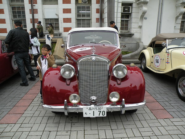 感謝臺灣2013 RALLY NIPPON古董車環台(臺中場)：1021128[官本金文愛台灣]2013 RALLY NIPPON古董車環台創辦人小林雄介感謝臺灣於日本311震災時大力協助賑災