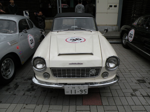 感謝臺灣2013 RALLY NIPPON古董車環台(臺中場)：1021128[官本金文愛台灣]2013 RALLY NIPPON古董車環台創辦人小林雄介感謝臺灣於日本311震災時大力協助賑災