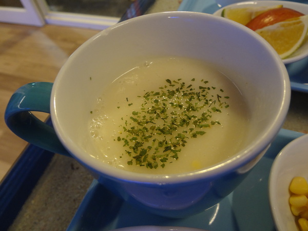 藍色地圖咖啡館：1021001[官本金文愛台灣]第三雷空有地中海風格的藍色地圖咖啡館Bule Map餐點須再加強